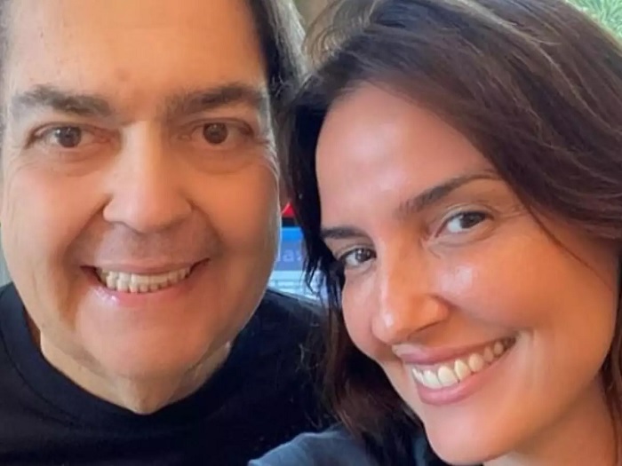 Mulher de Faustão atualiza seguidores sobre saúde do apresentador: “Tudo indo bem” Mulher de Faustão atualiza seguidores sobre saúde do apresentador: "Tudo indo bem"