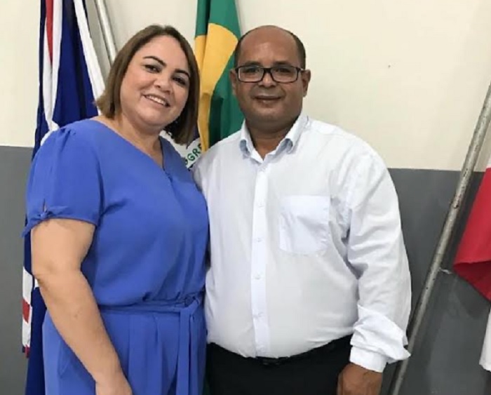 Farra continua: mais dois secretários são denunciados por nepotismo em Itamaraju Farra continua: mais dois secretários são denunciados por nepotismo em Itamaraju