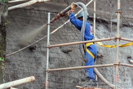 Governo investe em contenção de encostas em cidades do Extremo Sul do estado; confira