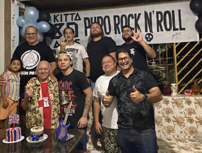 Patriarca do rock de Itamaraju celebra 80 anos de idade Patriarca do rock de Itamaraju celebra 80 anos de idade