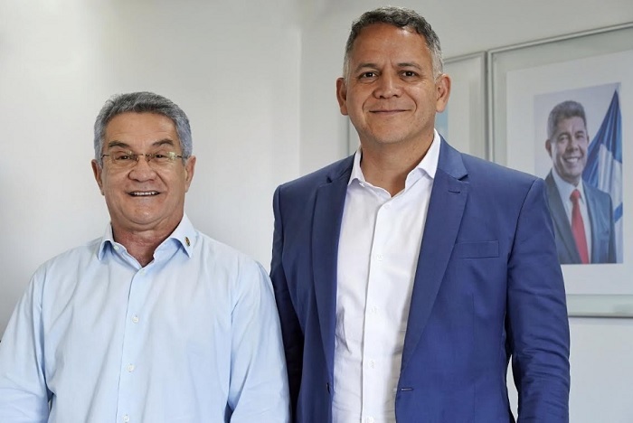 Secretário de Agricultura anuncia pacote de ações para fortalecer agricultura familiar na Fenagro 2025 Secretário de Agricultura anuncia pacote de ações para fortalecer agricultura familiar na Fenagro 2025