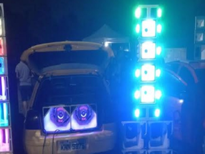 Festa clandestina de paredões é encerrada e sete sons automotivos são apreendidos em Eunápolis Festa clandestina de paredões é encerrada e sete sons automotivos são apreendidos em Eunápolis