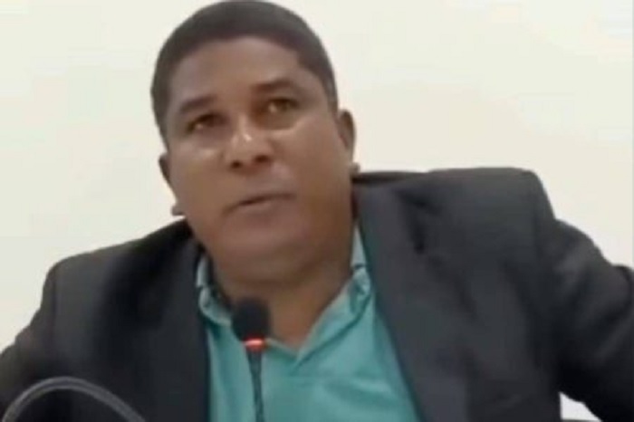 ‘Turista que não puder pagar, pode voltar’, diz vereador ao defender taxa turística na Chapada 'Turista que não puder pagar, pode voltar', diz vereador ao defender taxa turística na Chapada