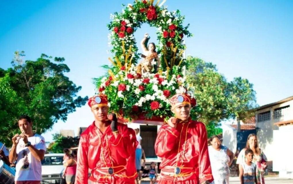 Alcobaça inicia Festa de São Sebastião 2026 com a tradicional Puxada do Mastro Alcobaça inicia Festa de São Sebastião 2026 com a tradicional Puxada do Mastro