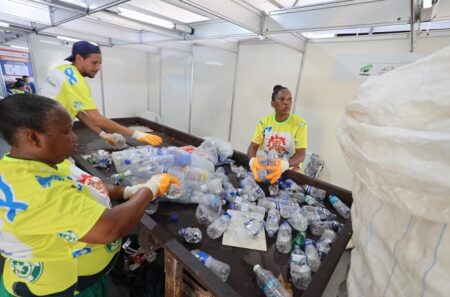 Mais de 182 toneladas de materiais são retiradas das ruas durante o Carnaval