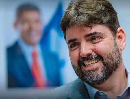 Adolpho Loyola nega acordo com Ângelo Coronel e diz que promessa era de quatro anos