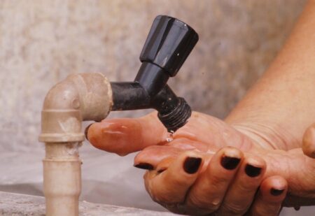 Chuvas intensas afetam abastecimento e Embasa suspende fornecimento de água em Jucuruçu