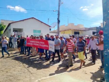 Fechamento de agências bancárias avança na Bahia e atinge cidades do Extremo Sul