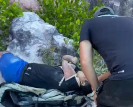 Turista sofre fraturas em queda de parapente em Arraial d’Ajuda