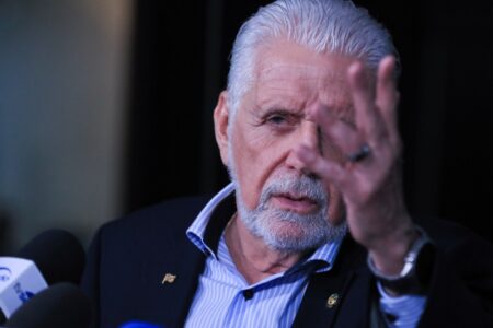 “É a ponta do iceberg”, diz Wagner sobre ACM Neto e Banco Master