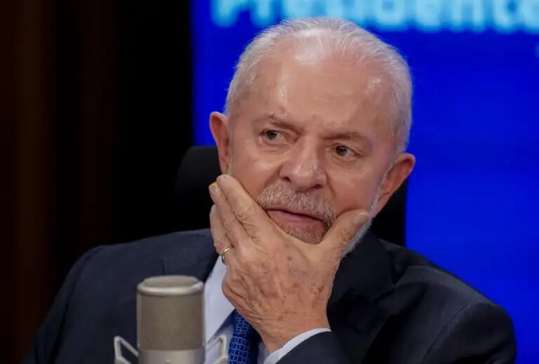 Alta dos combustíveis leva Lula a defender recompra de refinaria