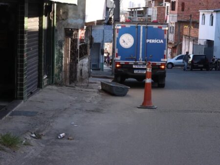 Mulher alega agressões e mata companheiro durante briga em Prado