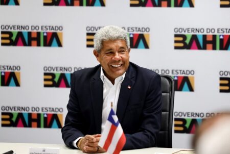 Jerônimo Rodrigues autoriza construção de ponte na BA-290 em Alcobaça