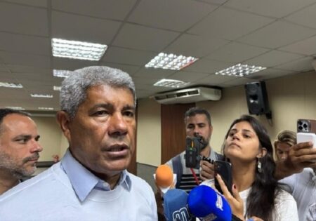 “É mudança de rotina”, diz Jerônimo sobre exoneração de coronel