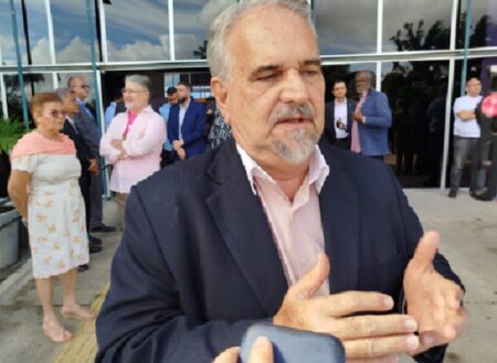 Deputado diz que consultoria milionária de ACM Neto é motivo de "chacota nacional"