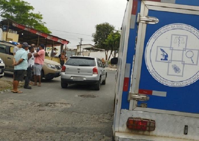 Homem em situação de rua é atacado a pauladas em Teixeira de Freitas Homem em situação de rua é atacado a pauladas em Teixeira de Freitas