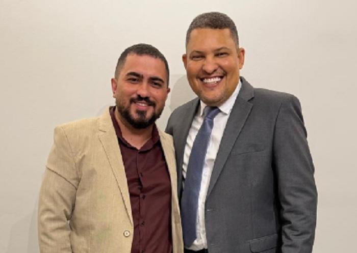 Jonatas Santos amplia base política com apoio do vereador Marcelo Teixeira Jonatas Santos amplia base política com apoio do vereador Marcelo Teixeira
