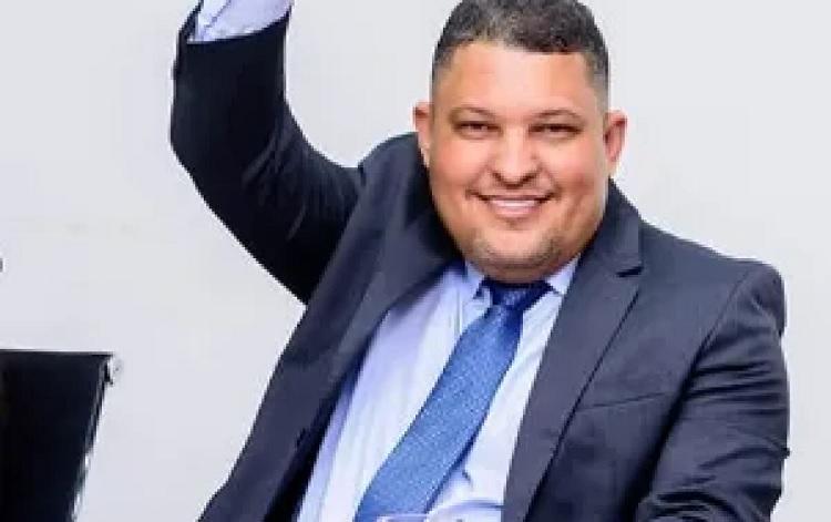 Jonatas Santos celebra os 41 anos de Teixeira de Freitas: “Orgulho de ser filho desta cidade” Jonatas Santos celebra os 41 anos de Teixeira de Freitas: “Orgulho de ser filho desta cidade”