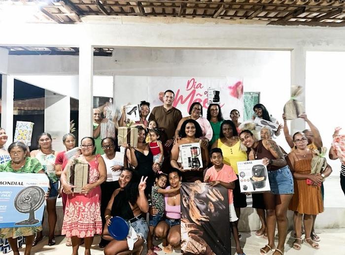 Cassio Cocobongo participa de homenagem do Dia das Mães em Itamaraju 1 Cassio Cocobongo participa de homenagem do Dia das Mães em Itamaraju
