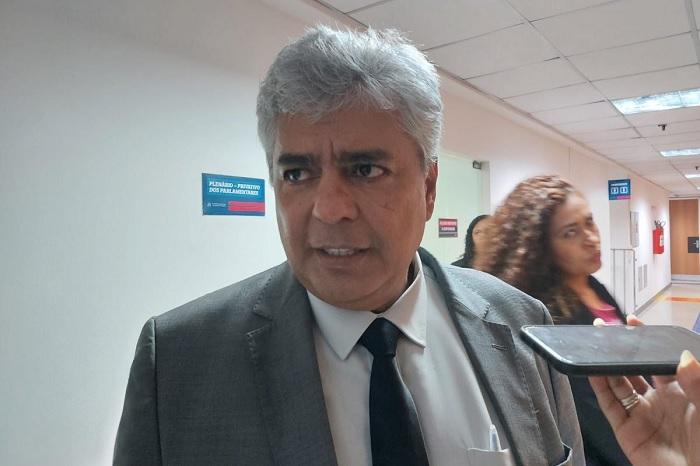 Robinho critica atraso na construção da ponte sobre o Rio Jucuruçu em Prado Robinho critica atraso na construção da ponte sobre o Rio Jucuruçu em Prado