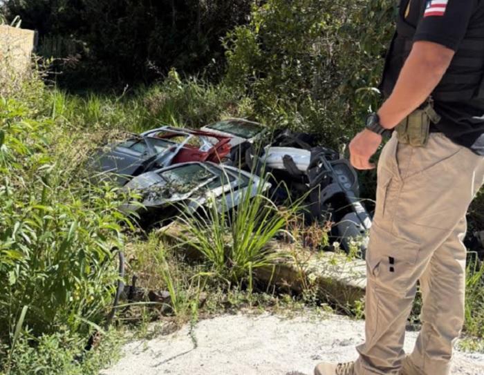 Polícia Civil apreende veículos adulterados e desmontados durante operação em Porto Seguro Polícia Civil apreende veículos adulterados e desmontados durante operação em Porto Seguro