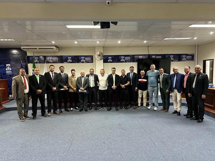 Jonatas Santos fortalece diálogo com lideranças políticas em Simões Filho Jonatas Santos fortalece diálogo com lideranças políticas em Simões Filho
