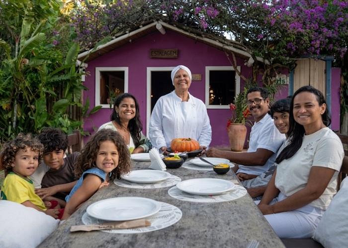 Matriarcas mantêm viva a tradição gastronômica de Trancoso Matriarcas mantêm viva a tradição gastronômica de Trancoso