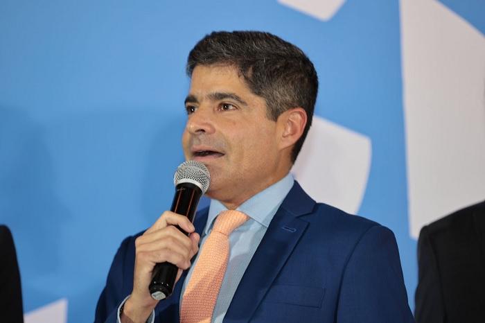 ACM Neto promete zerar ICMS do combustível para reduzir passagens de ônibus na Bahia ACM Neto promete zerar ICMS do combustível para reduzir passagens de ônibus na Bahia